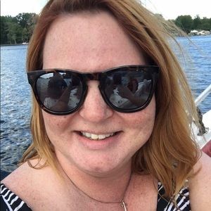 Meet your Posher, Christina